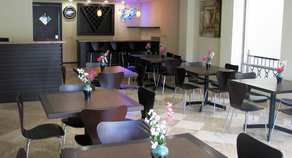Hotel Alameda Express Matamoros  Extérieur photo