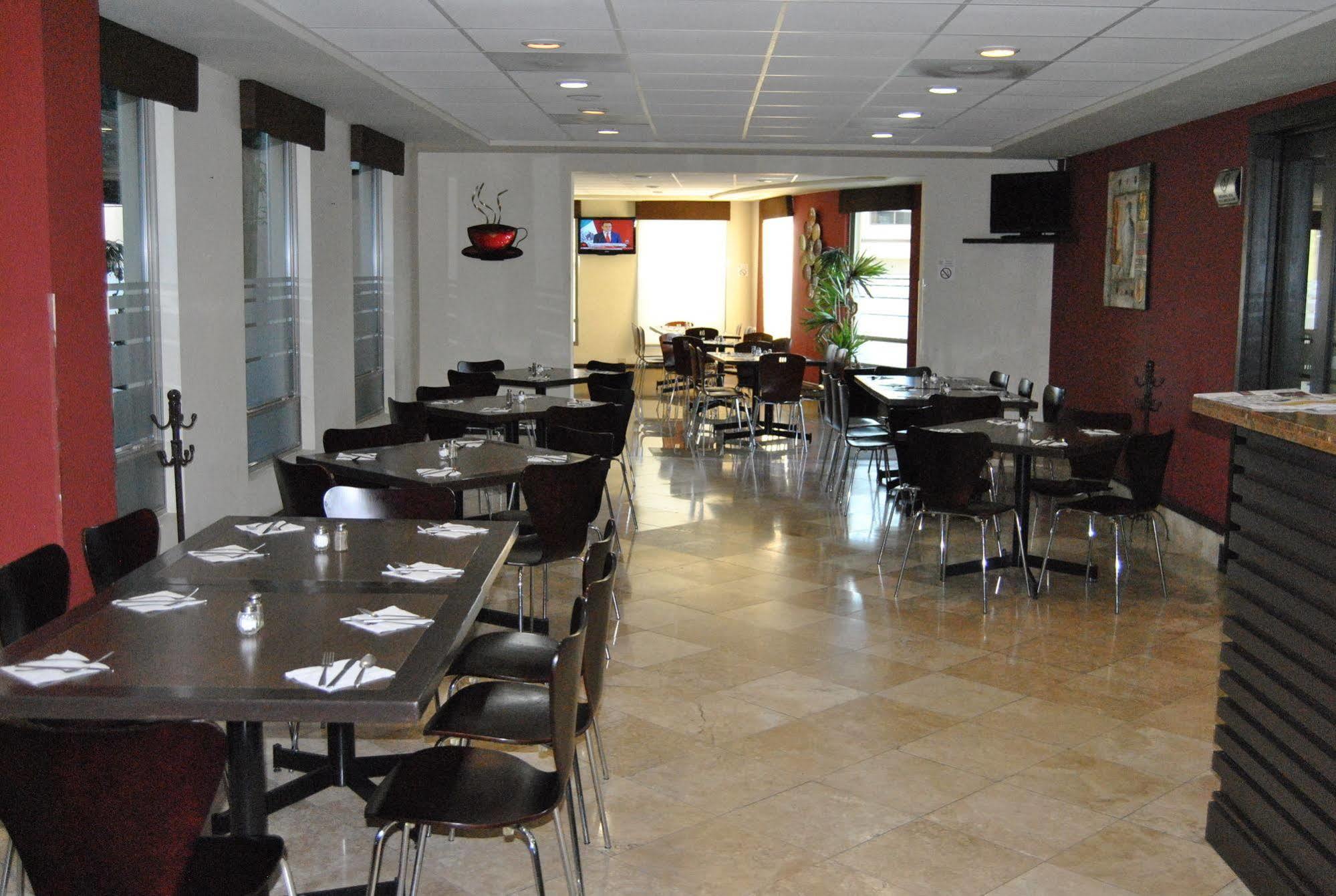 Hotel Alameda Express Matamoros  Extérieur photo