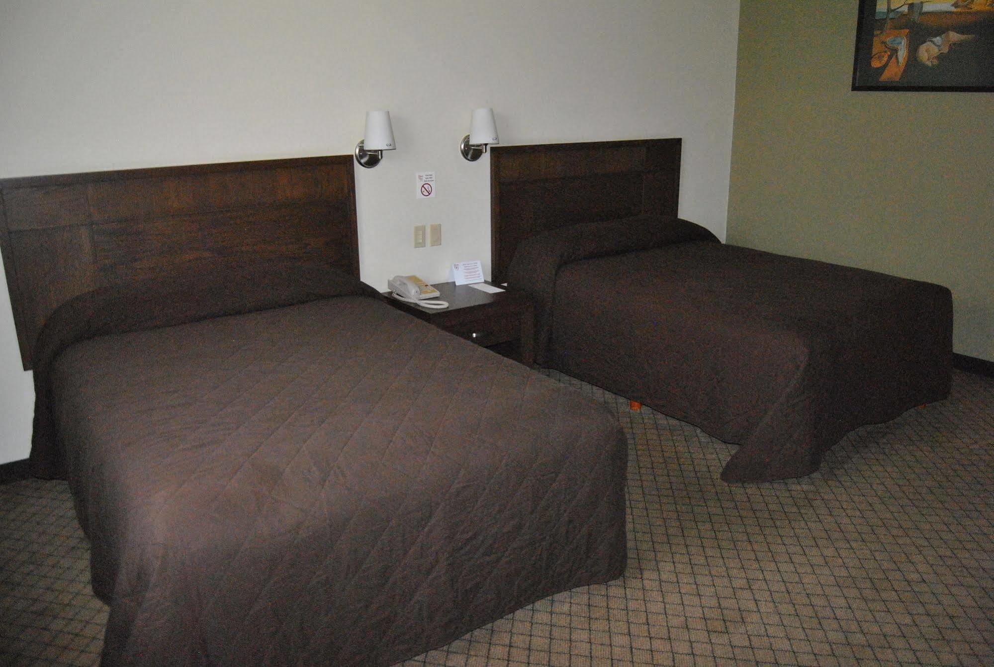 Hotel Alameda Express Matamoros  Extérieur photo